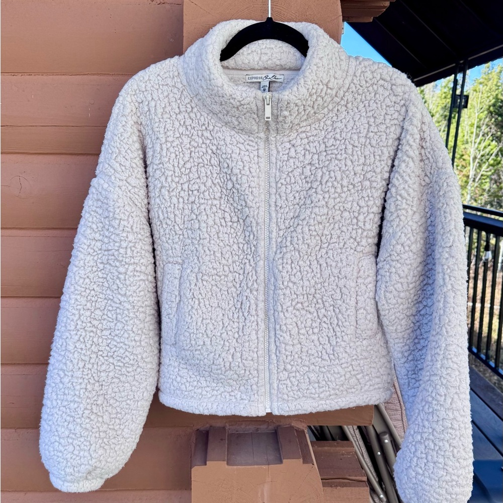BUNDLE Express Cream & Black Sherpa Jackets - Picture 11 of 16